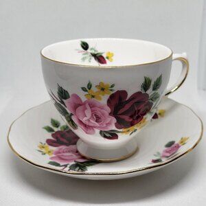 Queen Anne Ridgway Tea Cup And Saucer England Bone China Pink Red Roses 8289